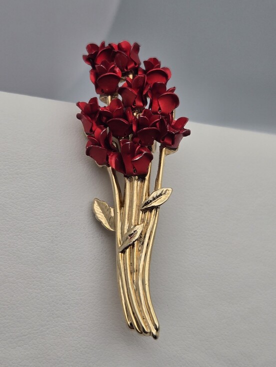 David Monn Jewelry - Vintage David Monn DM 97 Gold Tone Red Enamel Rose Bouquet Brooch Pin 2”